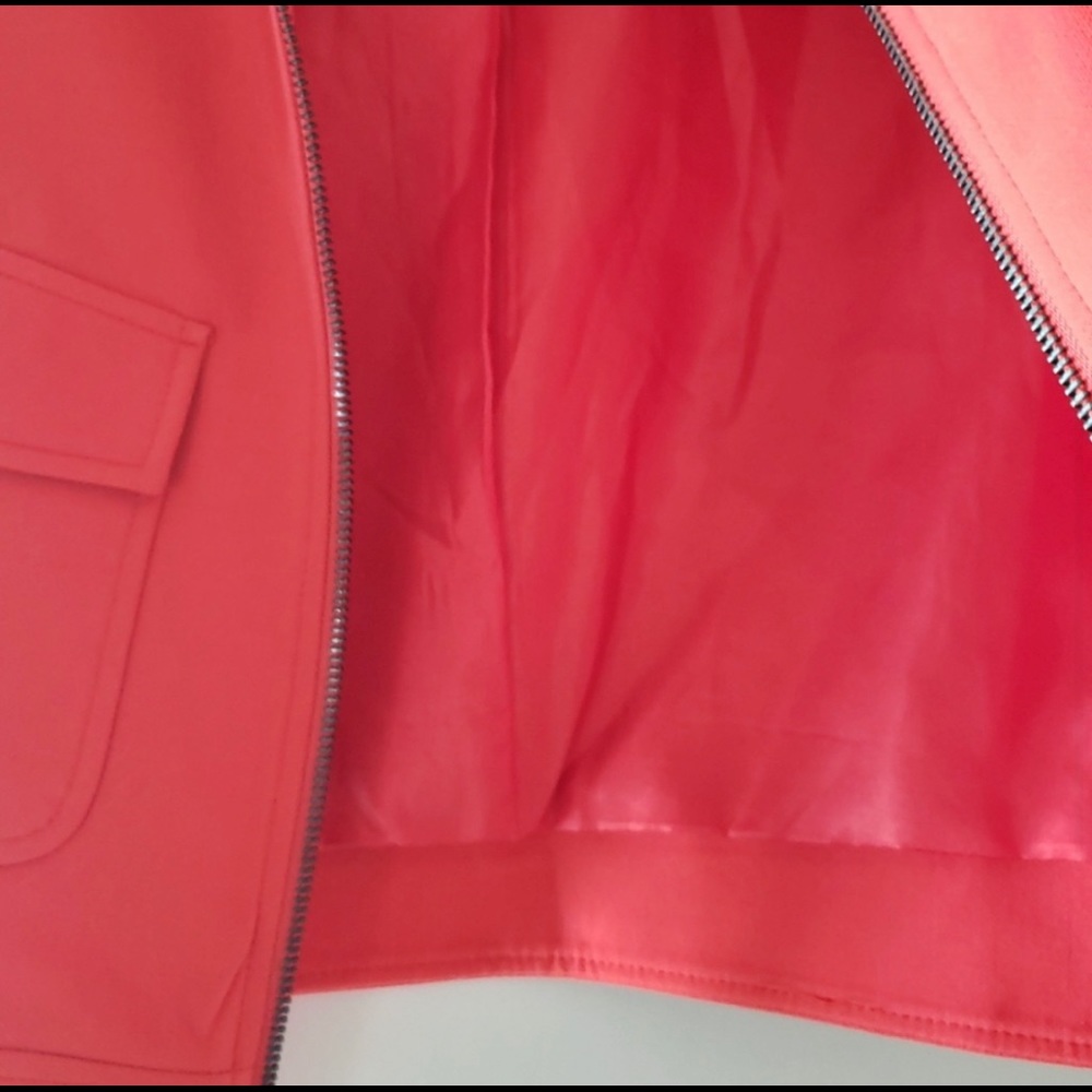 ❤️Chic Cropped Blazer from ASOS❤️ - Picture 4 of 5